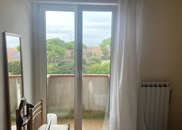 Ampio Bilocale Lungomare Levante Apartmán