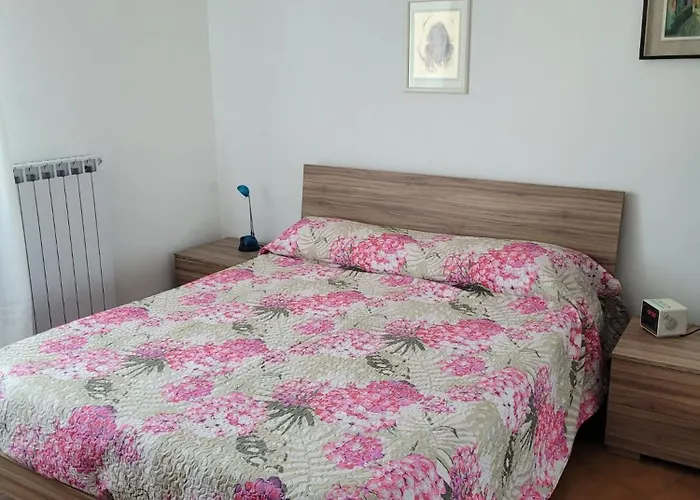 Ampio Bilocale Lungomare Levante Apartmán