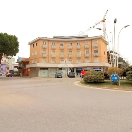 Ampio Bilocale Lungomare Levante Apartman Caorle