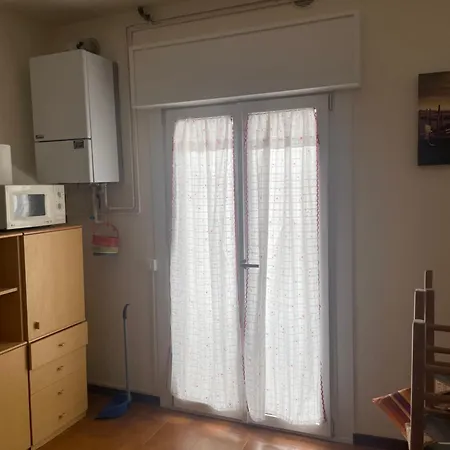 Ampio Bilocale Lungomare Levante Appartement *